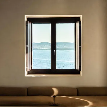 Luura - Cliff, Paros, Morgans Originals (adults Only) Otel