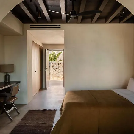 Luura - Cliff, Paros, Morgans Originals (adults Only) 5*
