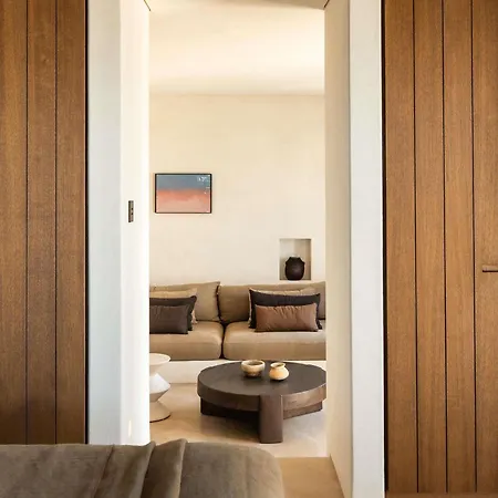 Luura - Cliff, Paros, Morgans Originals (adults Only)